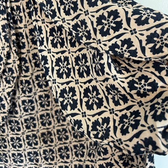 Fenn Wright Manson Printed sleeveless layered top size L Abstract Beachy - Picture 4 of 6